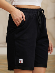 0011 Шорты футер