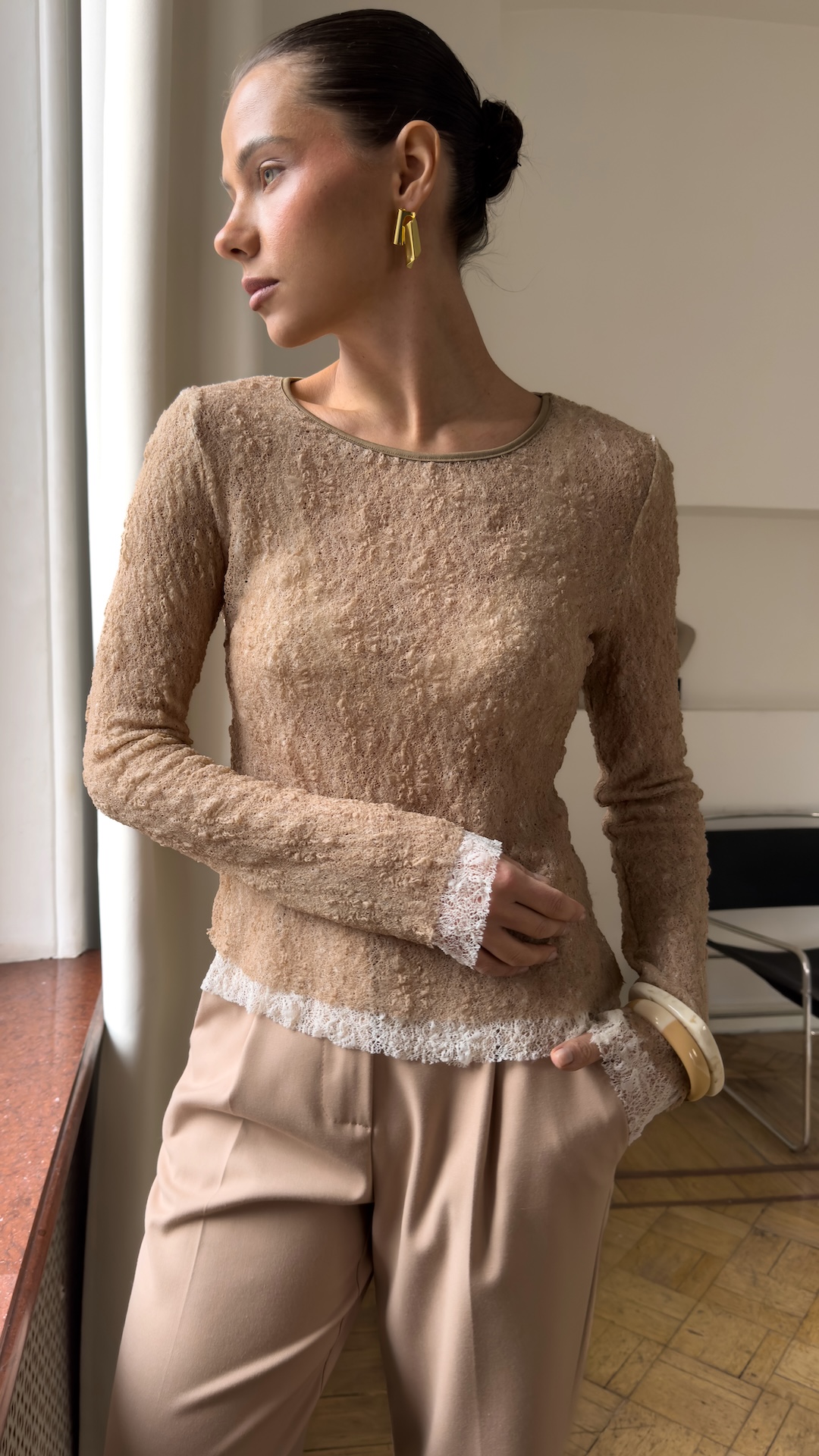 Ажурный двухслойный лонгслив