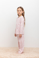 Пижама  для девочки  К 1622-1/бледно-лиловый,цветочки
