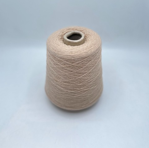 Бобинная пряжа (пр.Италия),1500м/100 гр. 80%шерсть, 20%полиамид, цвет-Бежевый,арт-31822