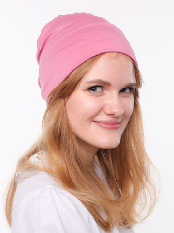 Тонкая удлиненная (около 28 см) розовая шапочка бини из вискозного трикотажа.