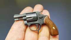 Miniature Smith and Wesson 38 Chief revolver