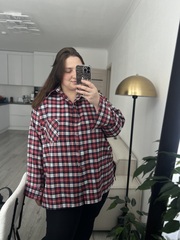 Рубашка в красную клетку