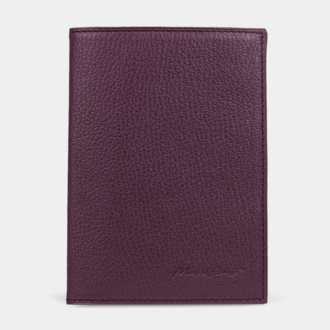 Кожаная обложка для паспорта, коза фиолетового цвета