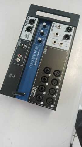 Цифровой микшерный пульт Soundcraft Ui12