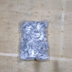 Крепеж-клипса для труб для монтажного пистолета серая д25 (100шт/700шт уп/кор) Промрукав