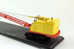 Excavator E-10011 yellow-red 1:43 ModelPro