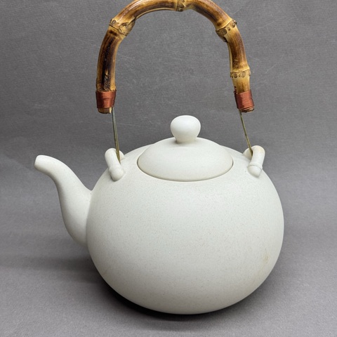 Чайник для кипятка, глина светлая, 1,6л