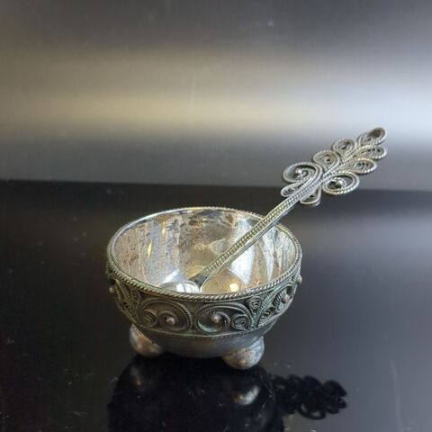 Солонка с ложкой, мНЦ (медь-никель-цинк), скань, СССР, 1965-1990 гг.