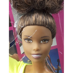 Барби в салатовом топе. Безграничные движения - КОРОБКА ПОВРЕЖДЕНА!