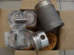 Поршневая ПАЗ, комплект 8 цилиндров с кольцами (ЗМЗ)