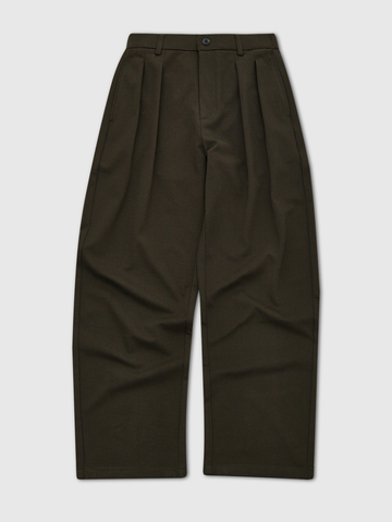 Брюки свободного кроя с защипами 