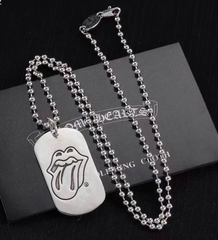 kole-cepochka-s-podveskoj-zhetonom-v-stilistike-chrome-hearts