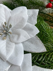 Пуансеттия (рождественская звезда) искусственная, бархатная, БЕЛАЯ с блесками, 1 шт - 15 см, набор 10 голов.