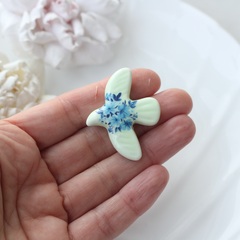 Подвеска фарфоровая Птичка салатовая 34*42 мм S035