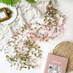 Ампельное растение, свисающая искусственная зелень, пепельно-розово-оливковый окрас, 105 см, набор 3 ветки