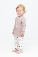 пижама  для девочки  К 1541/24/кофейный,мопсы на сахаре