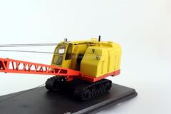 Excavator E-10011 yellow-red 1:43 ModelPro