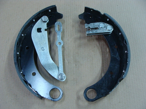 Колодка тормозная УАЗ 3163,2363 зад. прав.(к-т 2 ШТ.РК DYMOS) MetalPart