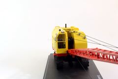 Excavator E-10011 yellow-red 1:43 ModelPro