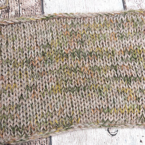 Смотка с альпакой и кидмохером 230 сухая трава