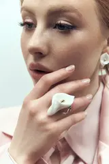 Кольцо Калла XL, белый фарфор