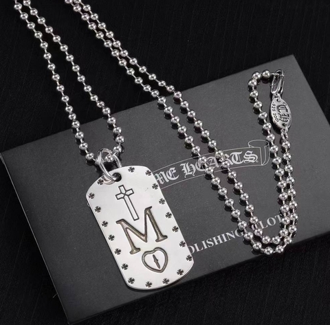 Колье-цепочка с подвеской жетоном в стилистике CHROME HEARTS