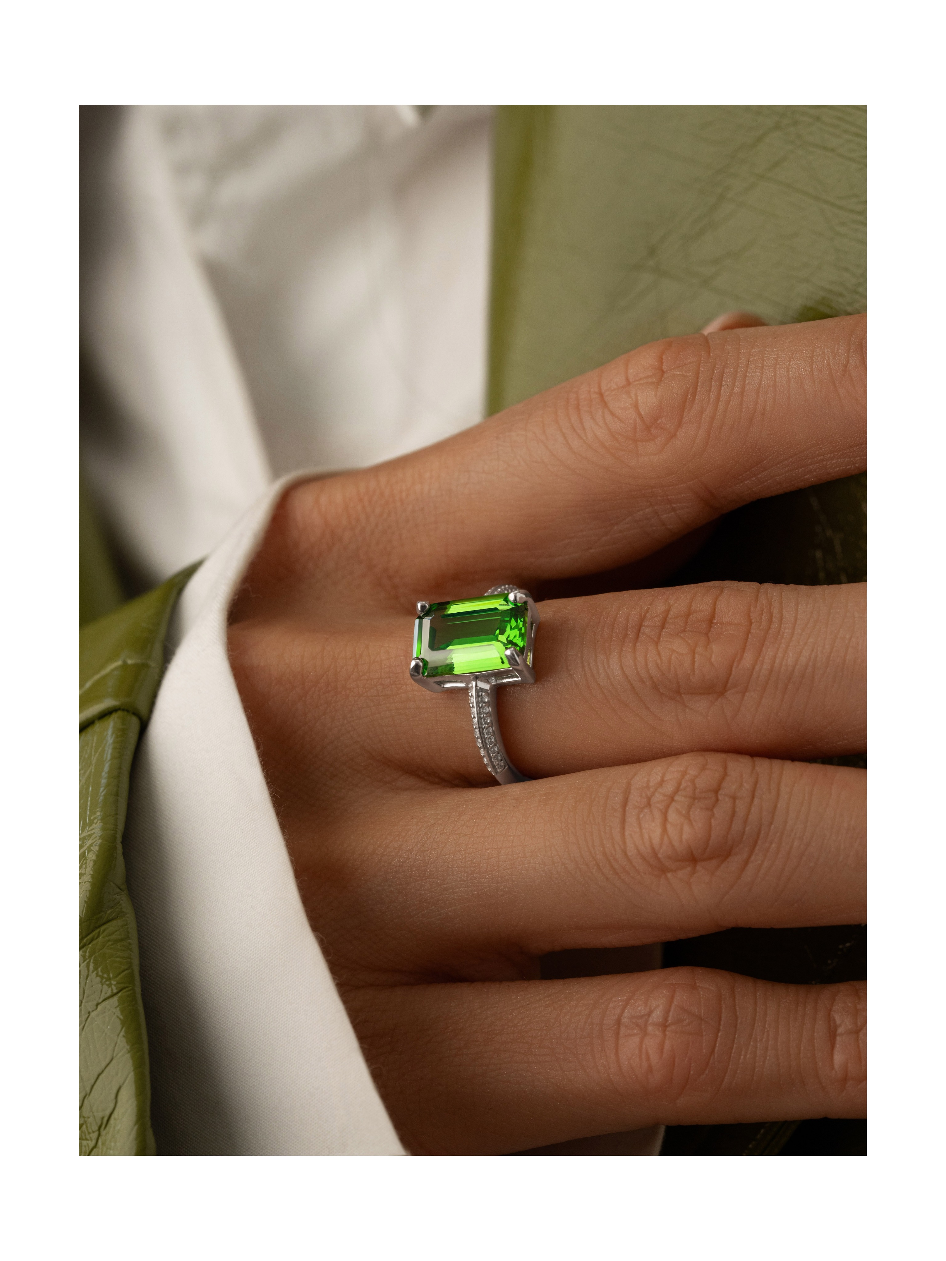 Кольцо Лавр