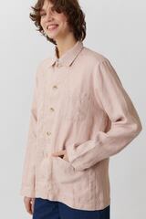 Верхняя мужская рубашка с карманами из розового льна