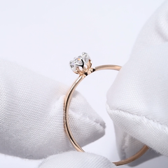 018493-pomolvochnoe-kolco-iz-zolota-s-fianitom