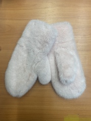 Варежки. Женские. Материал верха: Искусственная норка. Подклад: Плюш-флис. В упаковке разные цвета. 12 шт в упаковке.