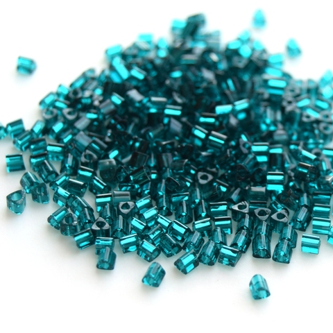 Бисер японский TOHO Triangle треугольный 11/0 0007BD морская волна