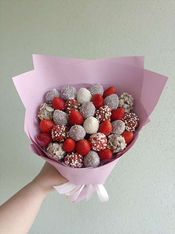 Букет из клубники в шоколаде 