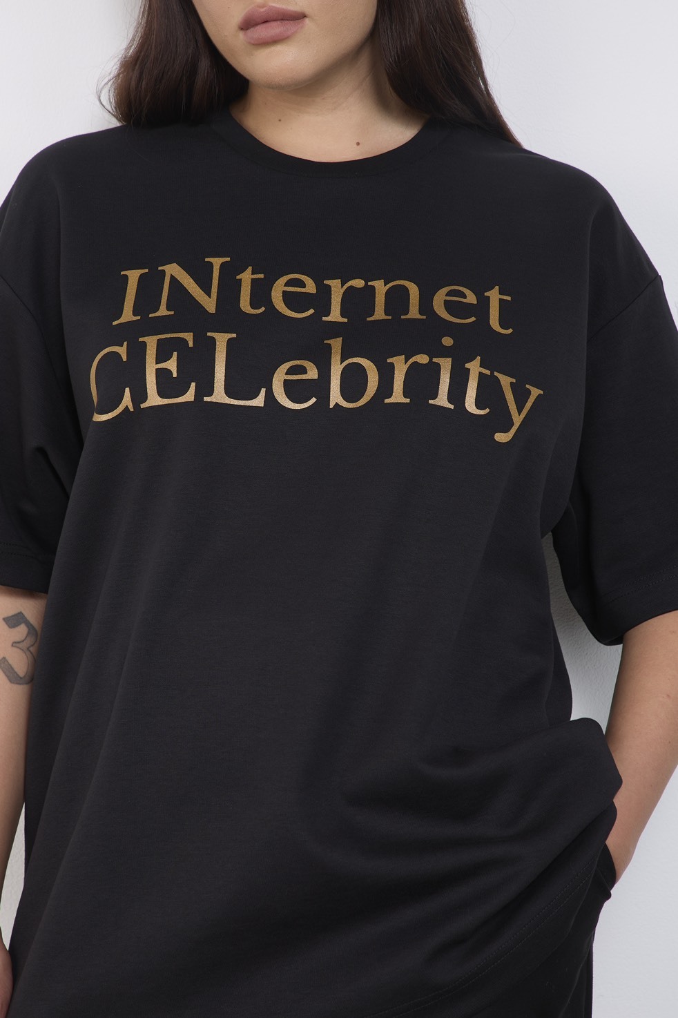 Футболка Internet Celebrity, черный