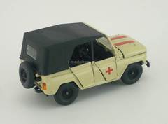 UAZ-469 Ambulance Agat Mossar Tantal 1:43