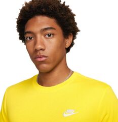 Теннисная футболка Nike Sportswear Club T-Shirt - lightening