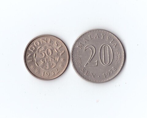 Набор монет из 2 шт. Индонезия, Малайзия. 1952,72 гг. 50,20 сен. XF-UNC