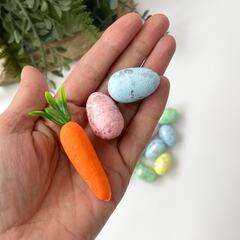 Пасхальный набор, Яйца 24 шт. + морковки 2 шт., праздничный декор. Яйца 3*1,7 см, морковки 6,5*1,5 см.