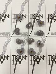 Пуговица пластиковая на ножке "сердце" (Пластик, Серый, 20)