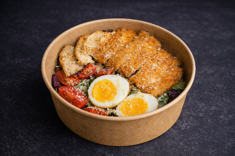 Салат с жареным цыпленком