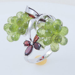 Кольцо с гранатом и хризолитом Арт.1208гх