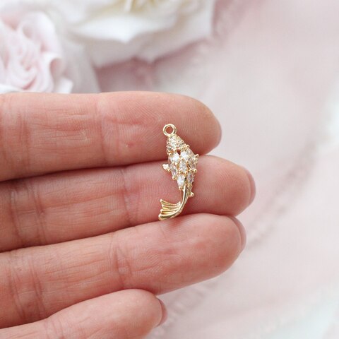 Подвеска Рыбка с фианитами 22*8 мм, позолота П140