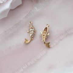 Подвеска Рыбка с фианитами 22*8 мм, позолота П140