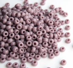 6/0 RR-0410 Opaque mauve