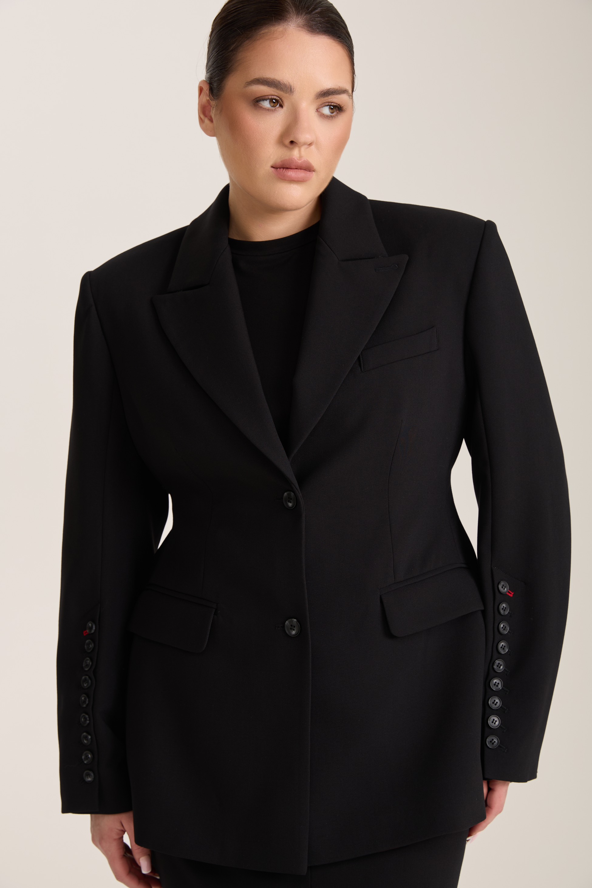 Жакет с объемными плечами, черный