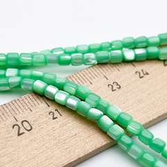 Перламутр Цилиндр тонированный бусины, цвет зеленый, размер около 3,5 мм, цена за отрезок 19 см (1/2 нити)