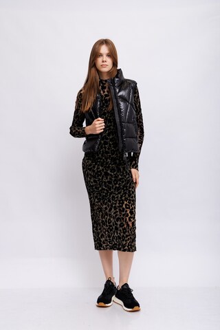 Marc Cain Sports Жилет стеганый на пуху