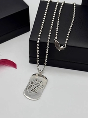 Колье-цепочка с подвеской жетоном в стилистике CHROME HEARTS