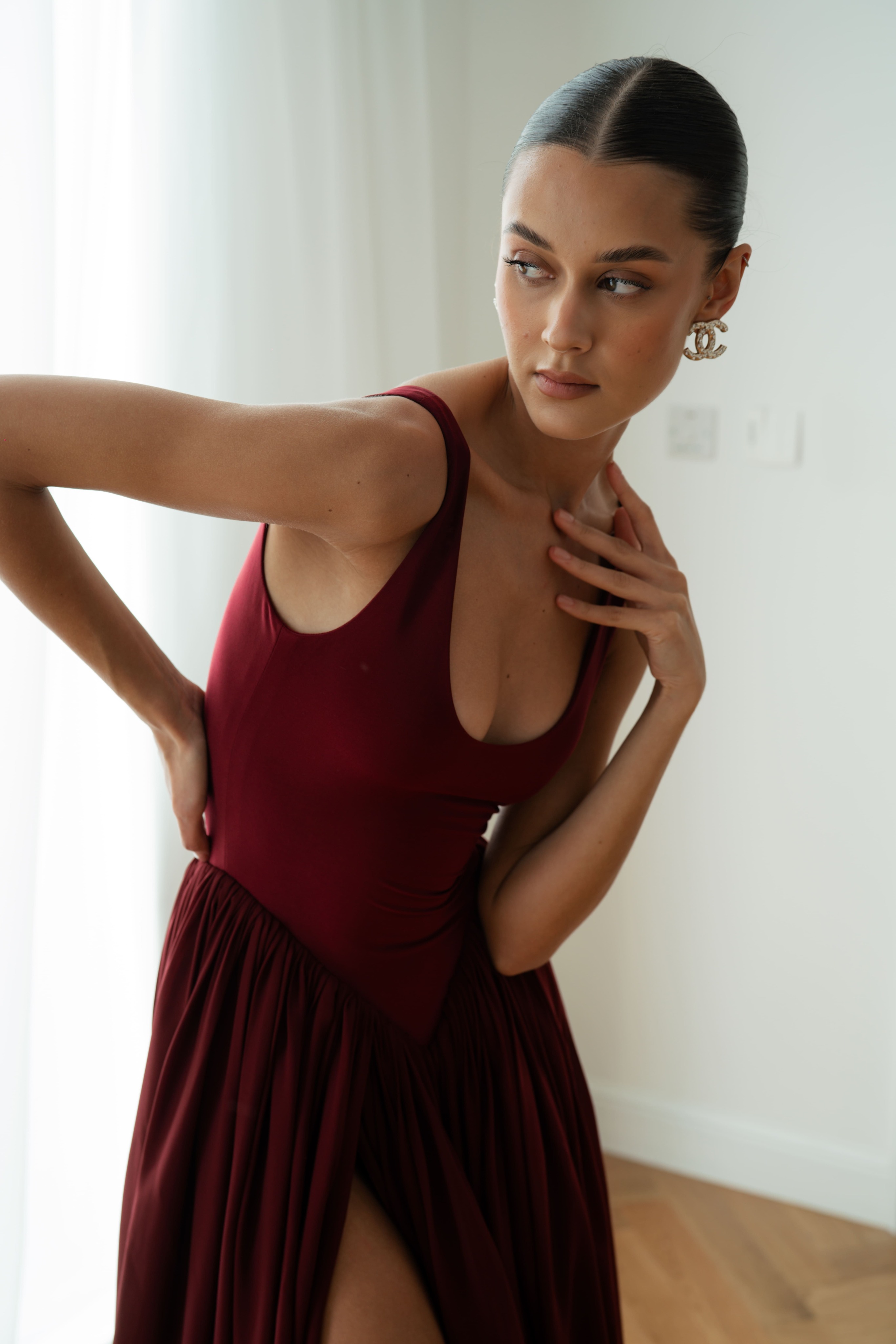 Платье боди бордовое