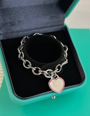 braslet-cep-iz-nerodirovannogo-serebra-925-proby-return-to-s-podveskoj-serdce-s-okantovkoj